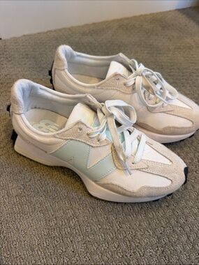 New Balance Women's Cream and Light Blue Retro Runner Sneakers